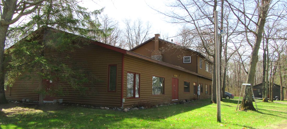 lodge-exteriors lodge-exteriors